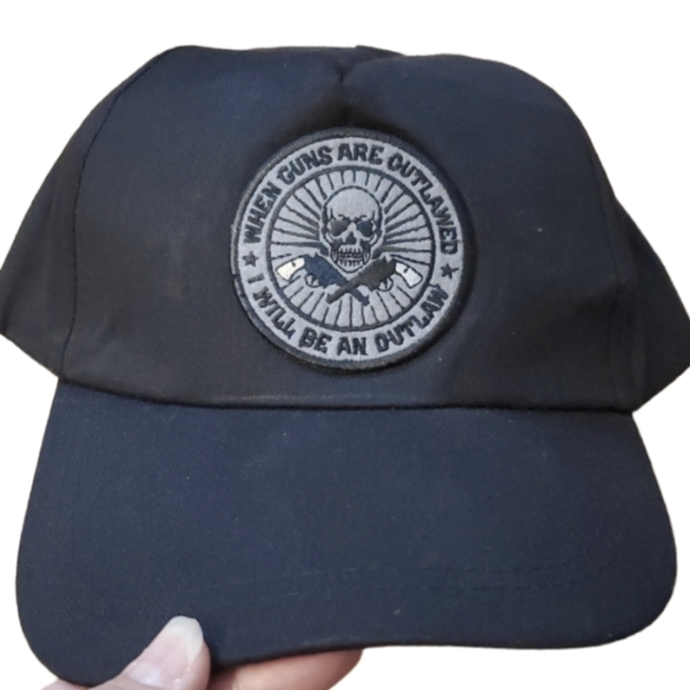 Mens WHEN GUNS ARE OUTLAWED Black Baseball Hat
